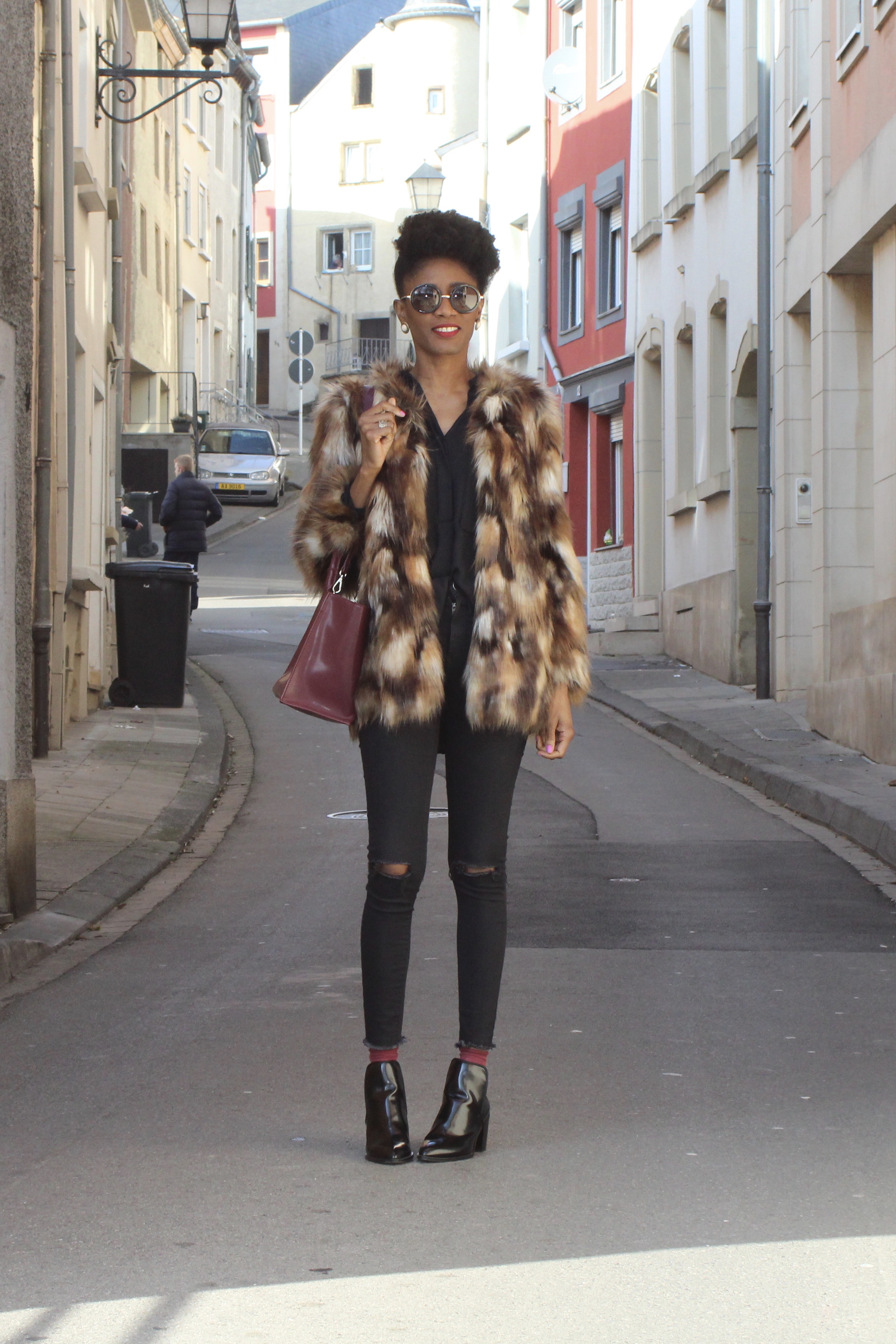 stylish faux fur outfit