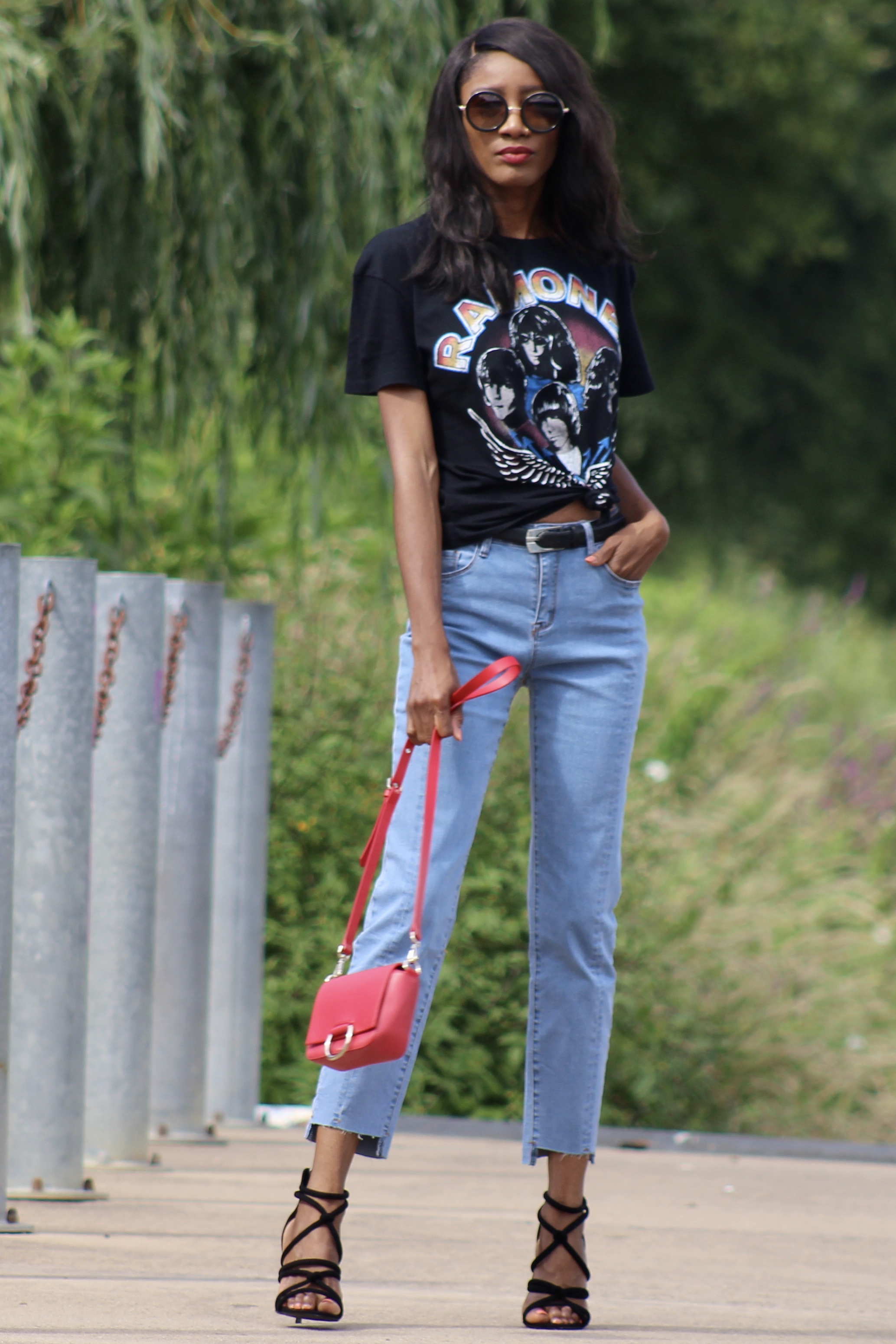jeans graphic t-shirt heeled sandals
