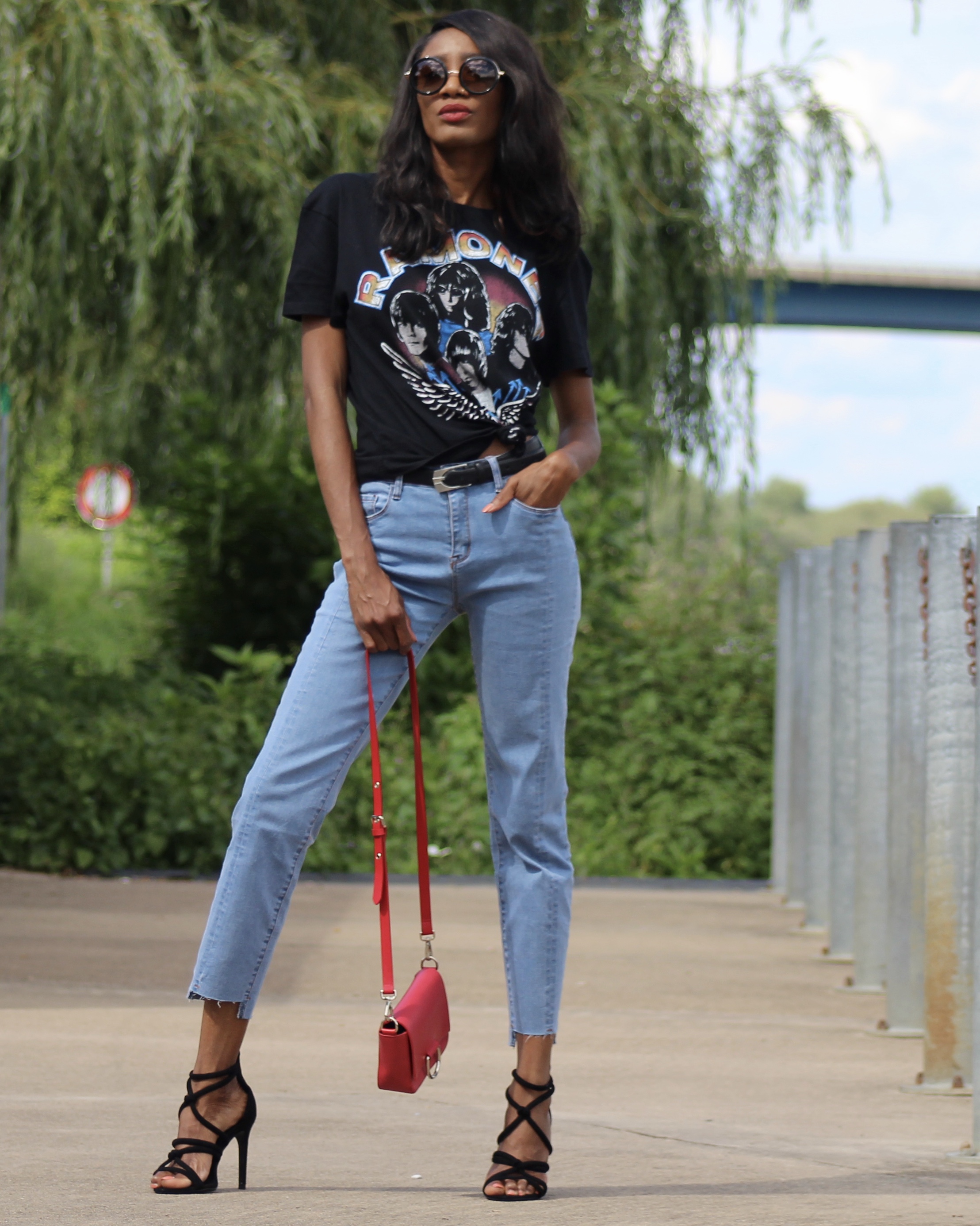 jeans graphic t-shirt heeled sandals